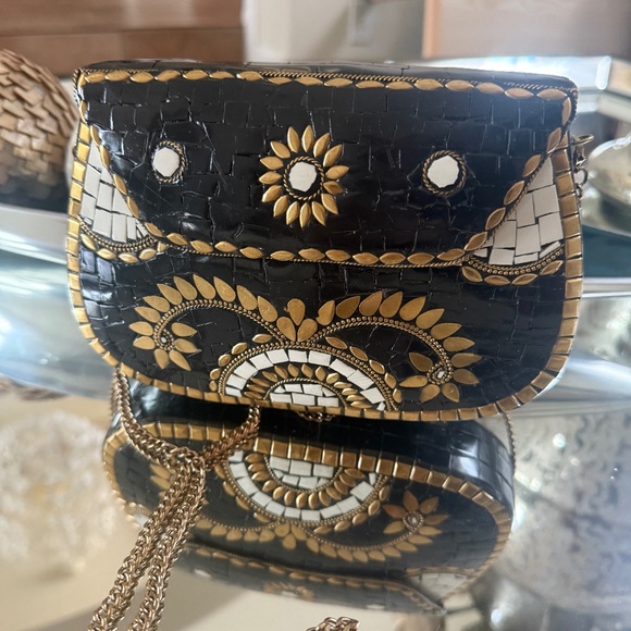 Antik Kraft Handbags - Antik Kraft handcrafted metal clutch with chain belt.